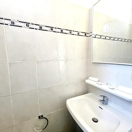 Apartamento Riviera - Grimaldi Ac - Promenade Des Anglais - Balcon Victor Hugo 2 *